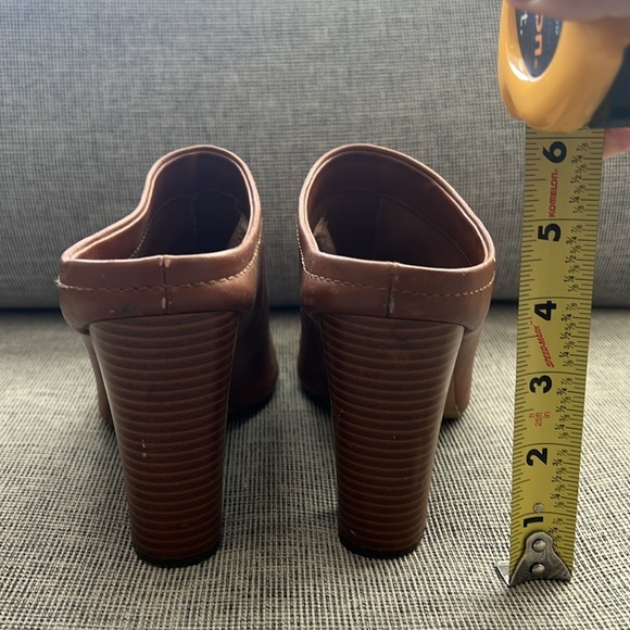 Tan chunky heels - Picture 3 of 3